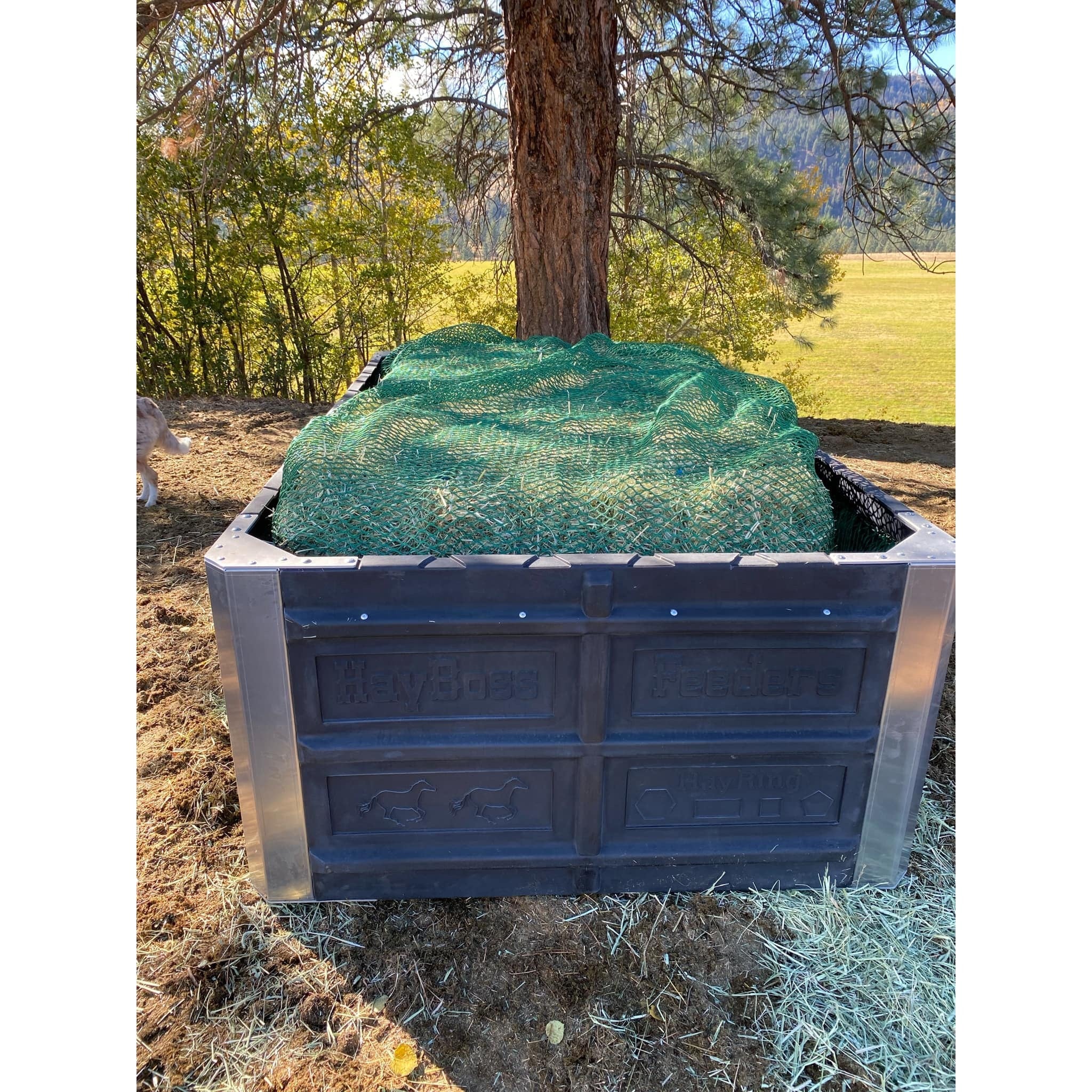 HayBoss-Large-Square-Bale-Feeder-HayBoss_f387981a.jpg